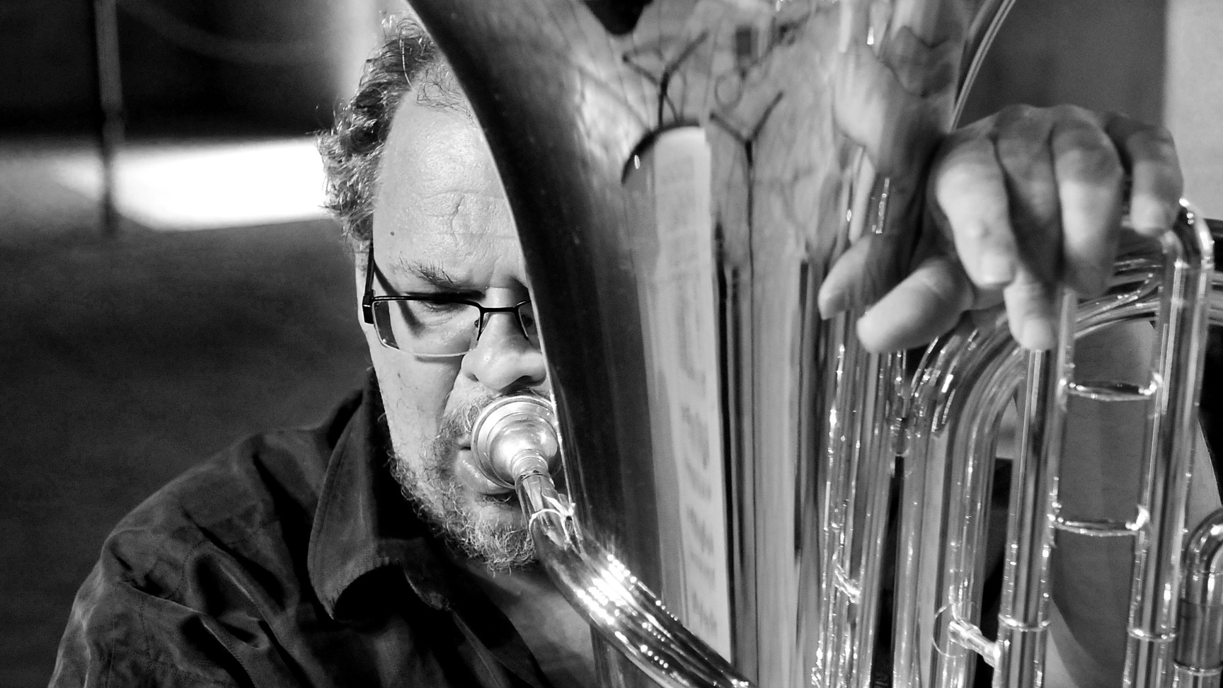 godard_tuba